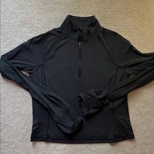 Lululemon cropped Black Long Sleeve Quarter-Zip Top